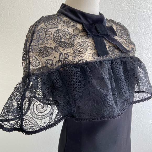 Self Portrait Lace Overlay Mini Dress With Velvet Bow - Black, Size 2, Pre-Owned - Picture 2 of 3